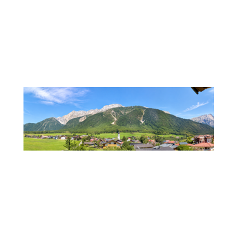 Ferienwohnung in Mieming mit Aussicht auf die Berge.