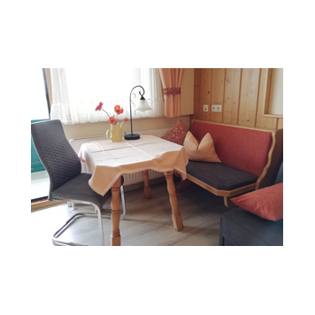 Tolle Ferienwohnung, Nähe Stöttlalm, Golfplatz Mieming, Greenvieh, Einkaufsmöglichkeiten in Mieming,Telfs, Bauernläden in Wildermieming