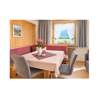Schöne Wohnungen am Mieminger Plateau für Ihren Winter- und Sommerurlaub.