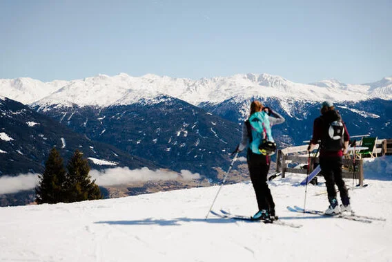 Winterurlaub in Mieming-Skitour zum Rangger Köpfl Ferienwohnungen Adlerhof, zentral gelegen für Skitouren in Tirol. Sauna und Infrarotkabine stehen für Sie zur Verfügung.
